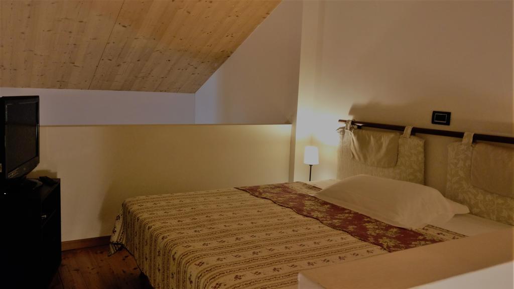 Marco Polo Hotel Виторио Венето Екстериор снимка